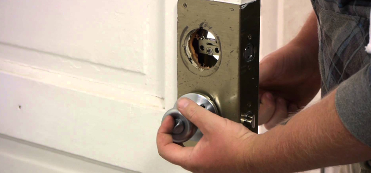 Home Lock Change in North Fair Oaks